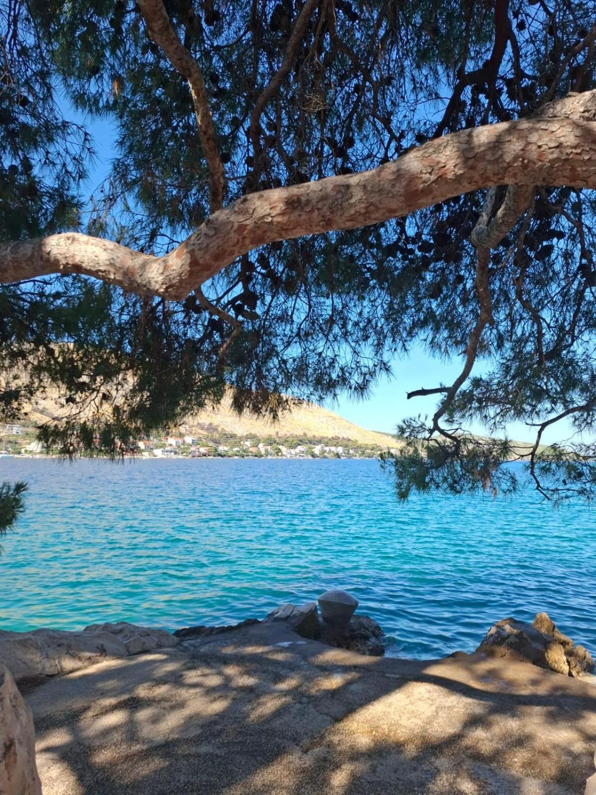 Apartmani Mlinar - Two Bedroom Apartment With Seaview Grebastica Exterior photo