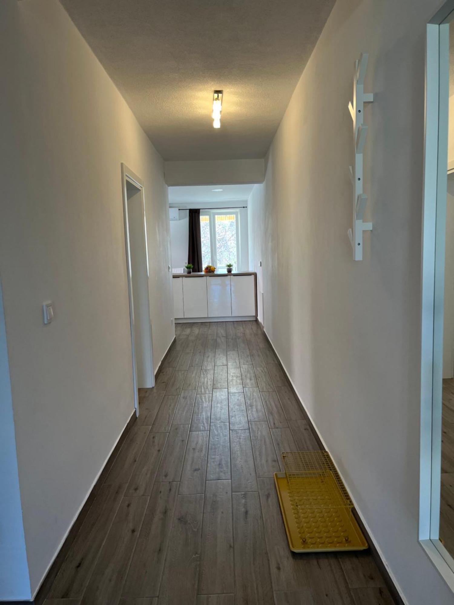 Apartmani Mlinar - Two Bedroom Apartment With Seaview Grebastica Exterior photo