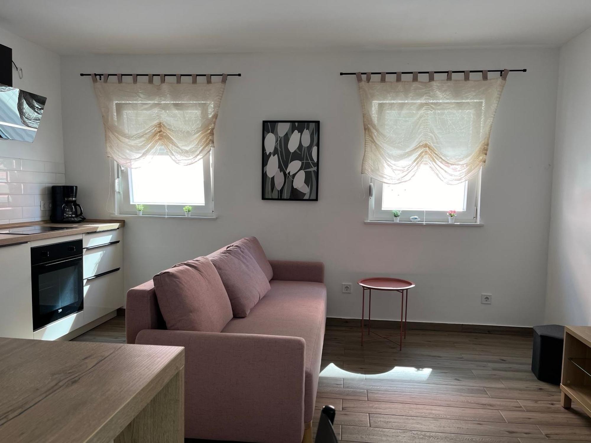 Apartmani Mlinar - Two Bedroom Apartment With Seaview Grebastica Exterior photo